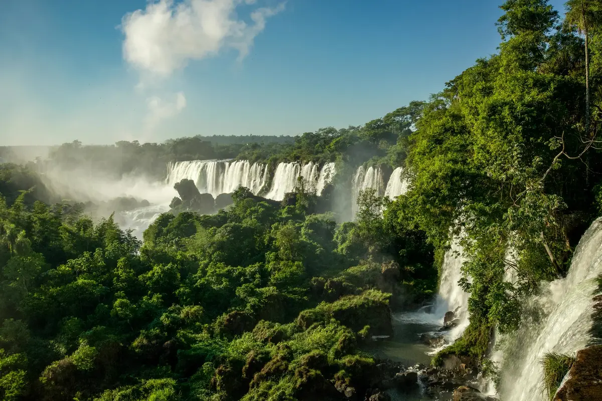 Scenery of Iguazú Falls.